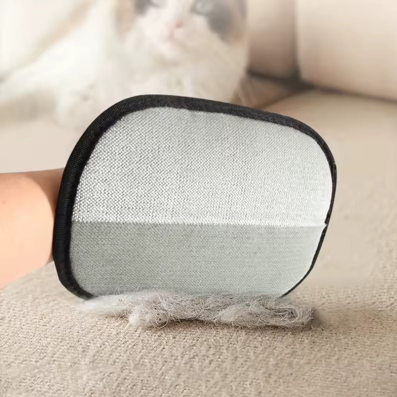 Grooming mitt being used on cat – lifestyle photo